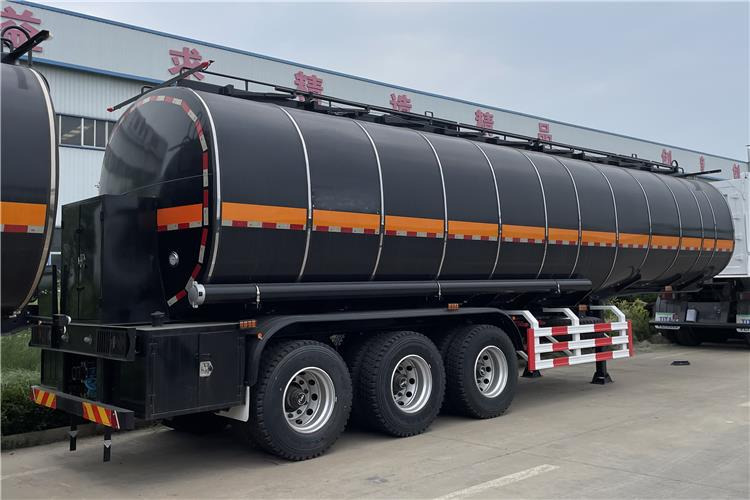 TITAN 3 Axle 38000 Litres Oil Tanker Trailer Price for Sale In Ghana - Poluprikolica cisterna: slika 2 TITAN 3 Axle 38000 Litres Oil Tanker Trailer Price for Sale In Ghana - Poluprikolica cisterna: slika 2