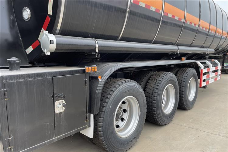 TITAN 3 Axle 38000 Litres Oil Tanker Trailer Price for Sale In Ghana - Poluprikolica cisterna: slika 3 TITAN 3 Axle 38000 Litres Oil Tanker Trailer Price for Sale In Ghana - Poluprikolica cisterna: slika 3