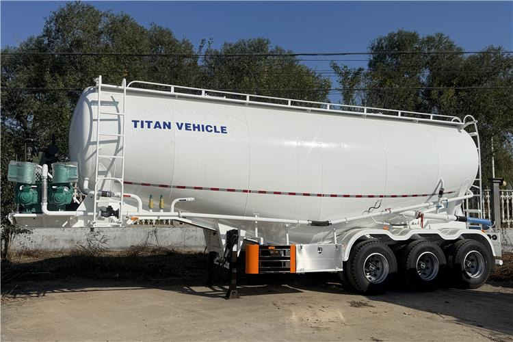 TITAN 3 Axle 50 Ton Dry Bulker Cement Tanker Trailer for Sale In Saudi Arabia - Silo cisterna: slika 4 TITAN 3 Axle 50 Ton Dry Bulker Cement Tanker Trailer for Sale In Saudi Arabia - Silo cisterna: slika 4