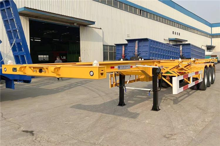 TITAN 3 Axle Container Skeletal Trailer with Air Suspension for Sale In Aruba - Poluprikolica sa golom šasijom: slika 1 TITAN 3 Axle Container Skeletal Trailer with Air Suspension for Sale In Aruba - Poluprikolica sa golom šasijom: slika 1