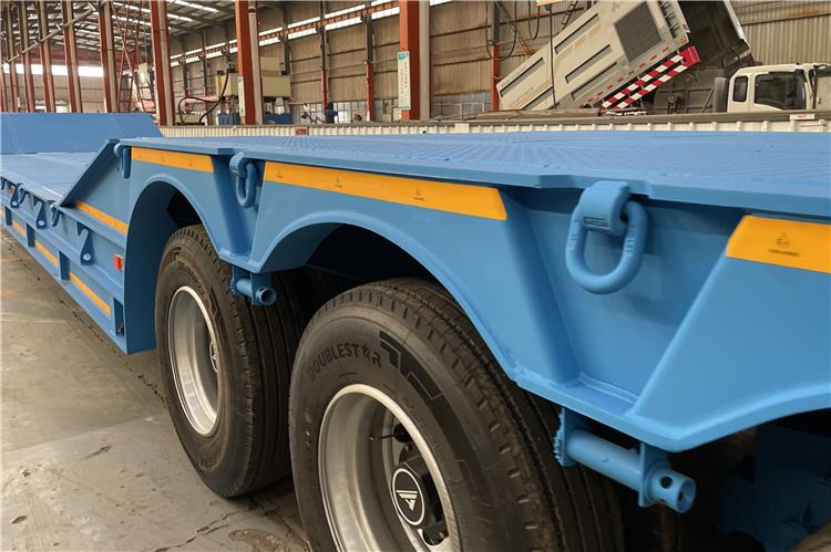 TITAN 4 Axle Folding Gooseneck Trailer for Sale In Zambia - Niska poluprikolica za prevoz: slika 5 TITAN 4 Axle Folding Gooseneck Trailer for Sale In Zambia - Niska poluprikolica za prevoz: slika 5