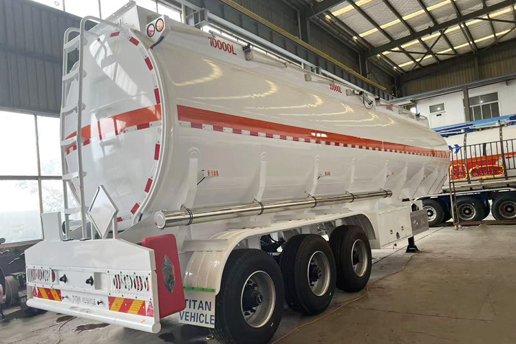 TITAN 40000 Liters Fuel Tanker Trailer for Sale in Zambia - Poluprikolica cisterna: slika 4 TITAN 40000 Liters Fuel Tanker Trailer for Sale in Zambia - Poluprikolica cisterna: slika 4