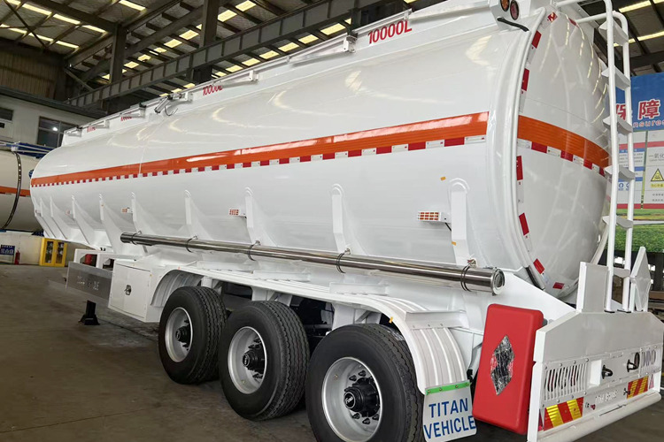 TITAN 40000 Liters Fuel Tanker Trailer for Sale in Zambia - Poluprikolica cisterna: slika 3 TITAN 40000 Liters Fuel Tanker Trailer for Sale in Zambia - Poluprikolica cisterna: slika 3