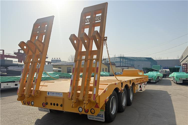 TITAN 80 Ton Low Loader Trailer for Sale Price In Guyana - Niska poluprikolica za prevoz: slika 3 TITAN 80 Ton Low Loader Trailer for Sale Price In Guyana - Niska poluprikolica za prevoz: slika 3