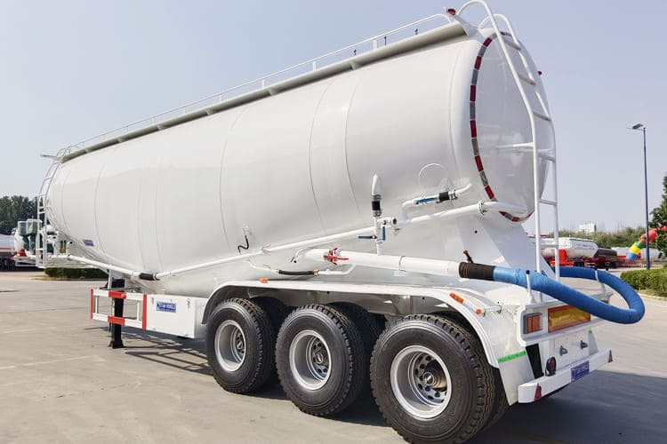 TITAN Bulk Cement Trailer for Sale in Angola - Poluprikolica cisterna: slika 2 TITAN Bulk Cement Trailer for Sale in Angola - Poluprikolica cisterna: slika 2