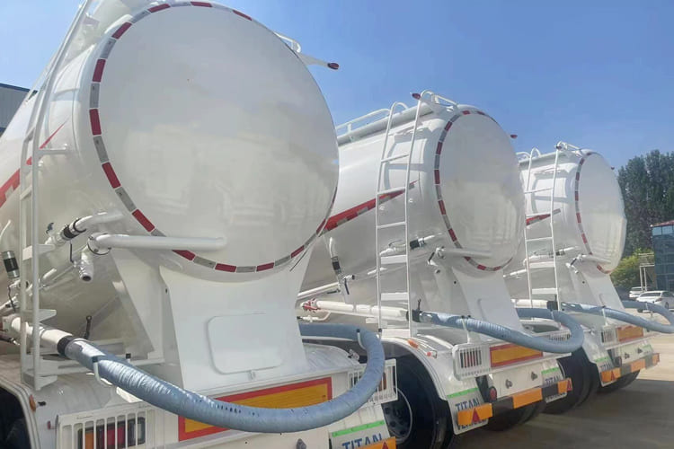TITAN Cement Bulker Truck for Sale in Zambia - Poluprikolica cisterna: slika 4 TITAN Cement Bulker Truck for Sale in Zambia - Poluprikolica cisterna: slika 4
