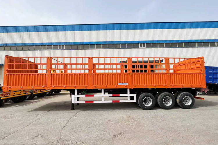 TITAN Fence Trailer for Sale in Saudi Arabia - Poluprikolica za prevoz stoke: slika 3 TITAN Fence Trailer for Sale in Saudi Arabia - Poluprikolica za prevoz stoke: slika 3