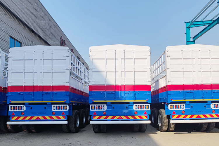 TITAN Livestock Trailer for Sale in Ghana - Poluprikolica za prevoz stoke: slika 3 TITAN Livestock Trailer for Sale in Ghana - Poluprikolica za prevoz stoke: slika 3