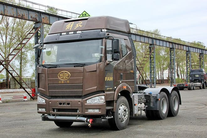 FAW Faw J6P 390 Truck New Model for Sale in Djibouti - Tegljač: slika 1 FAW Faw J6P 390 Truck New Model for Sale in Djibouti - Tegljač: slika 1