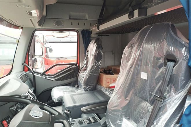 FAW New Faw J6P 420 Trucks for Sale in Cameroon - Tegljač: slika 4 FAW New Faw J6P 420 Trucks for Sale in Cameroon - Tegljač: slika 4