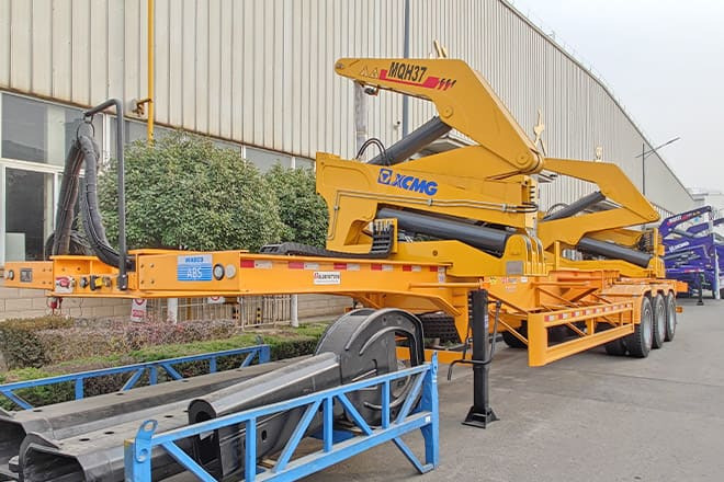 XCMG 37 Ton Side Lifter Container for Sale in Vietnam - Poluprikolica za prevoz kontejnera/ Poluprikolica sa promenjivim sandukom: slika 1 XCMG 37 Ton Side Lifter Container for Sale in Vietnam - Poluprikolica za prevoz kontejnera/ Poluprikolica sa promenjivim sandukom: slika 1