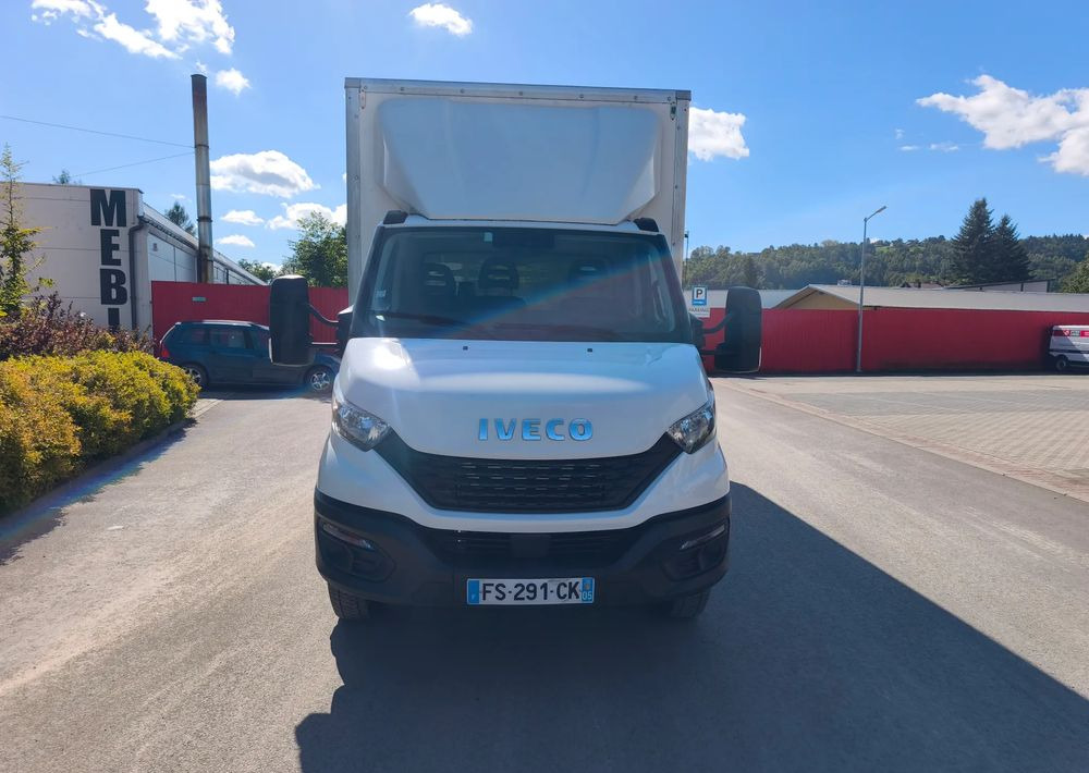 Iveco DAILY 70C18 KONTENER 5,5M obsługa silnika nowy rozrząd - Kamion sa zatvorenim sandukom: slika 3 Iveco DAILY 70C18 KONTENER 5,5M obsługa silnika nowy rozrząd - Kamion sa zatvorenim sandukom: slika 3
