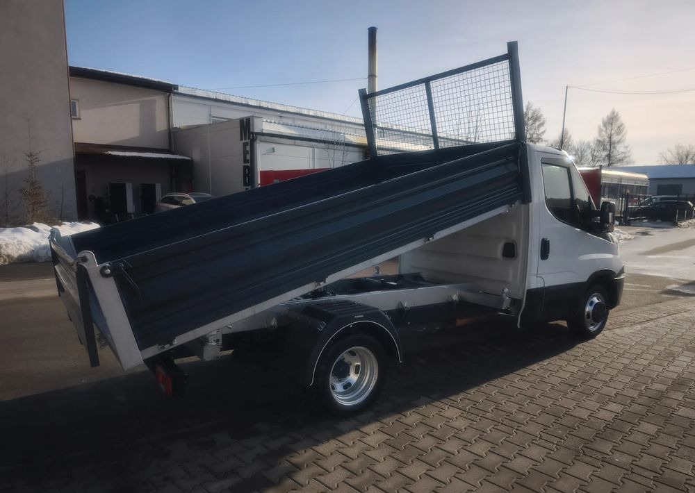 Iveco Daily 35c14 kipper wywrot wywrotka klima - Dostavno vozilo kiper: slika 4 Iveco Daily 35c14 kipper wywrot wywrotka klima - Dostavno vozilo kiper: slika 4