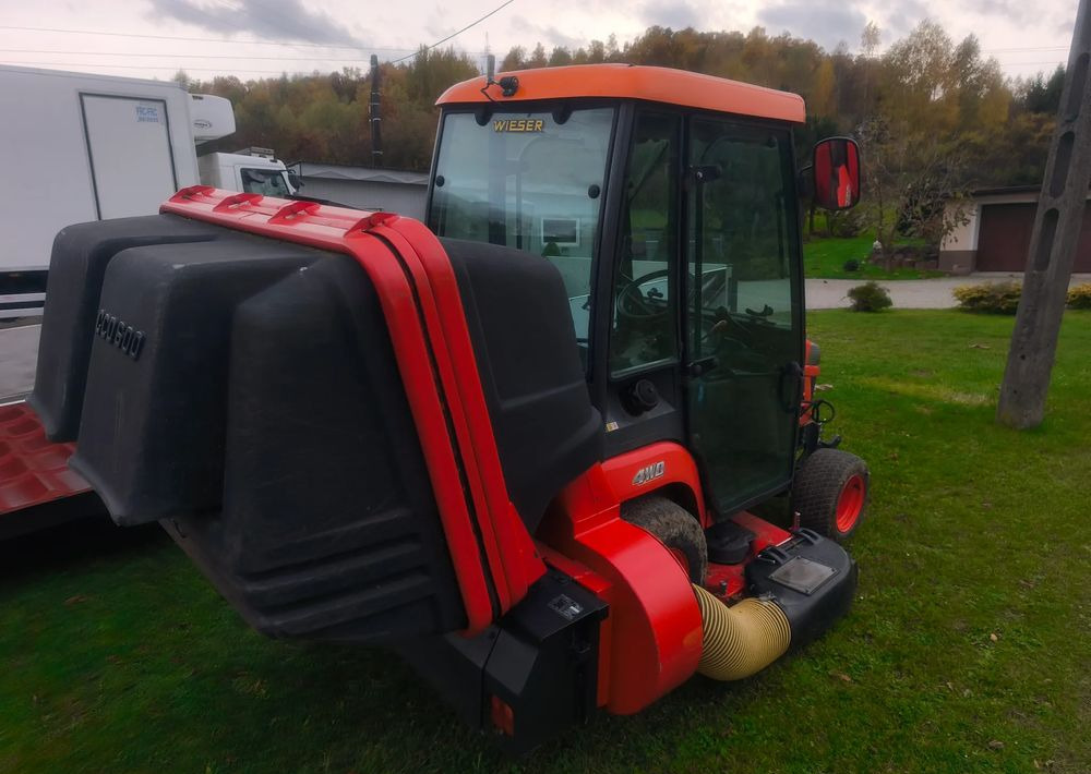 Kubota BX350 4x4 Traktorek komunalny kosiarka pług piaskarka pełen osprzęt - Komunalni traktor: slika 5 Kubota BX350 4x4 Traktorek komunalny kosiarka pług piaskarka pełen osprzęt - Komunalni traktor: slika 5