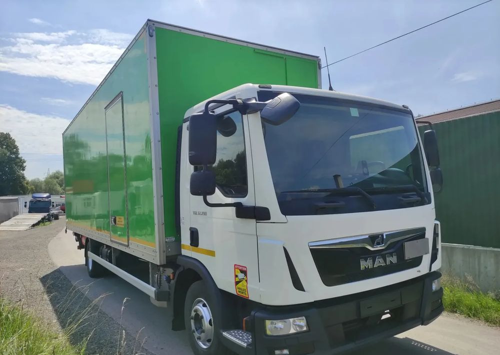 MAN TGL 12.180 podwozie do zabudowy - Kamion sa golom šasijom i zatvorenom kabinom: slika 5 MAN TGL 12.180 podwozie do zabudowy - Kamion sa golom šasijom i zatvorenom kabinom: slika 5