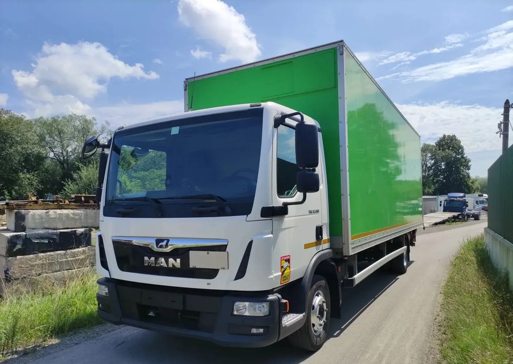 MAN TGL 12.180 podwozie do zabudowy - Kamion sa golom šasijom i zatvorenom kabinom: slika 3 MAN TGL 12.180 podwozie do zabudowy - Kamion sa golom šasijom i zatvorenom kabinom: slika 3