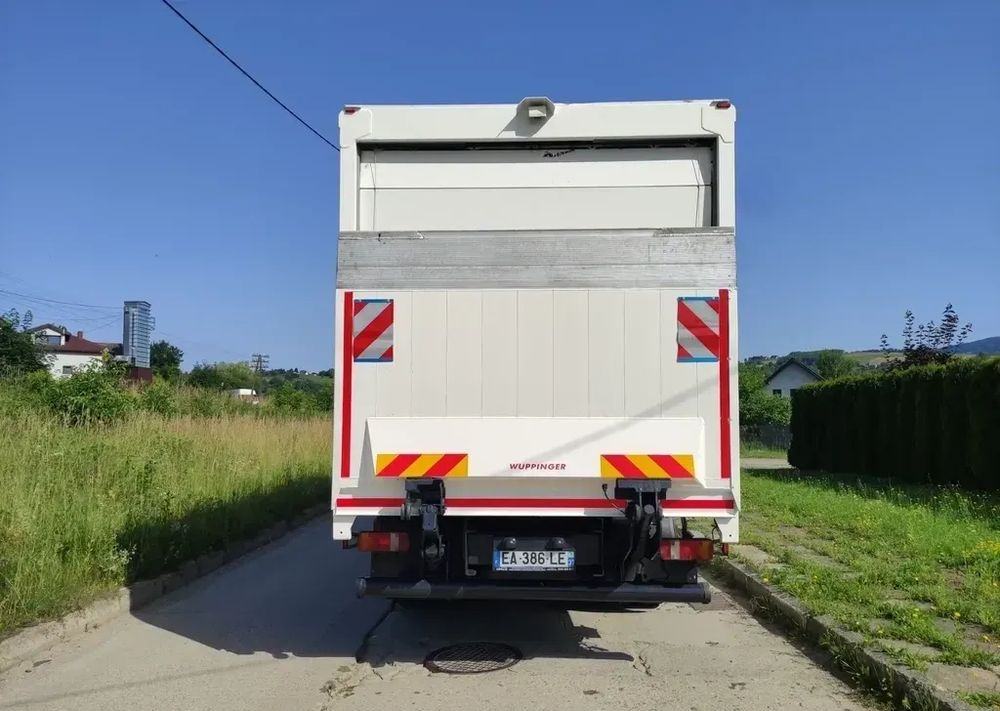 MAN TGM 18.290 kontener , winda - Kamion sa zatvorenim sandukom: slika 3 MAN TGM 18.290 kontener , winda - Kamion sa zatvorenim sandukom: slika 3