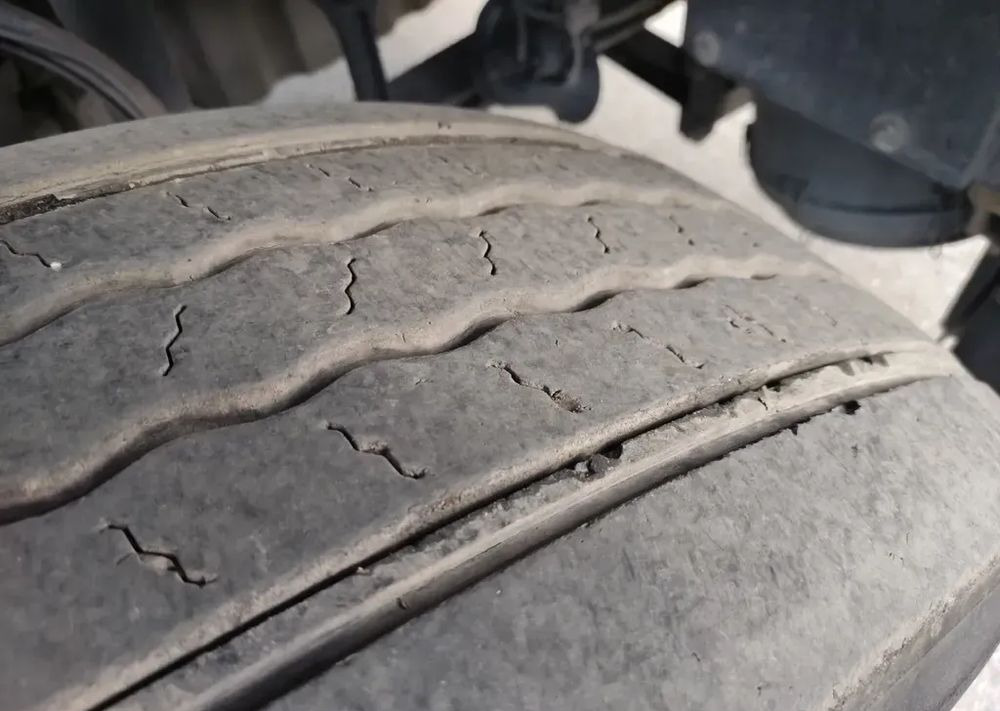 Lizing  Mercedes-Benz AXOR 1829 rama do zabudowy blokada mostu Mercedes-Benz AXOR 1829 rama do zabudowy blokada mostu: slika 11 Lizing  Mercedes-Benz AXOR 1829 rama do zabudowy blokada mostu Mercedes-Benz AXOR 1829 rama do zabudowy blokada mostu: slika 11