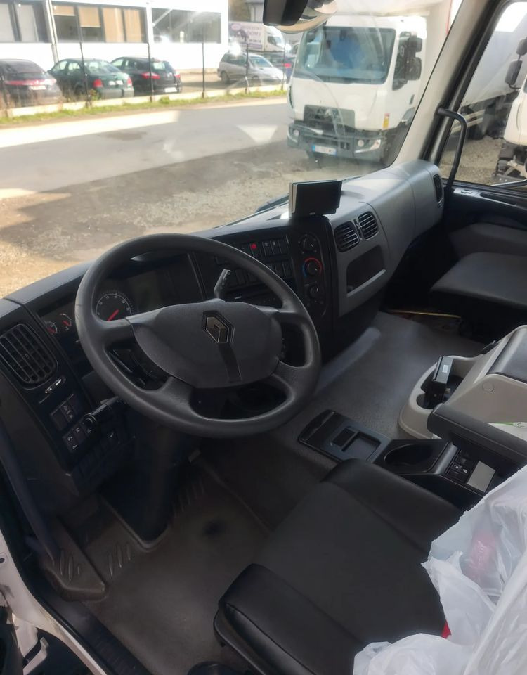 Renault Gama D 18.280  rama do zabudowy poduszka - Kamion sa golom šasijom i zatvorenom kabinom: slika 3 Renault Gama D 18.280  rama do zabudowy poduszka - Kamion sa golom šasijom i zatvorenom kabinom: slika 3