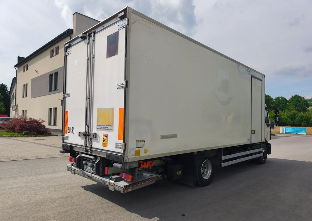 Renault Gama D 210 rama do zabudowy poduszka klima - Kamion sa golom šasijom i zatvorenom kabinom: slika 3 Renault Gama D 210 rama do zabudowy poduszka klima - Kamion sa golom šasijom i zatvorenom kabinom: slika 3