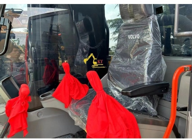 2022 Volvo EC 350 - Bager guseničar: slika 4 2022 Volvo EC 350 - Bager guseničar: slika 4