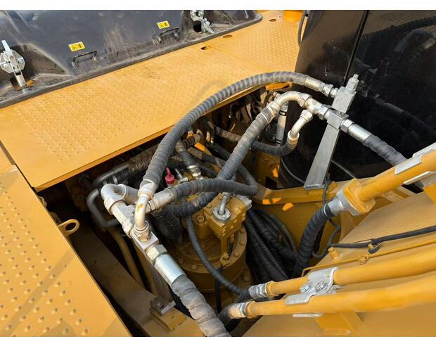 2023 Caterpillar 325 - Bager guseničar: slika 3 2023 Caterpillar 325 - Bager guseničar: slika 3