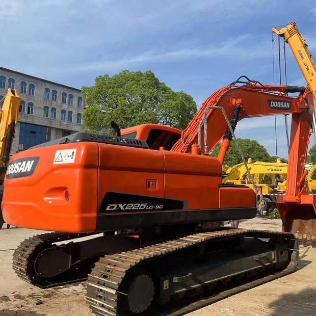 2023 Doosan DH225-9 - Bager guseničar: slika 1 2023 Doosan DH225-9 - Bager guseničar: slika 1