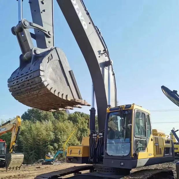 2023 Volvo EC360 - Bager guseničar: slika 2 2023 Volvo EC360 - Bager guseničar: slika 2
