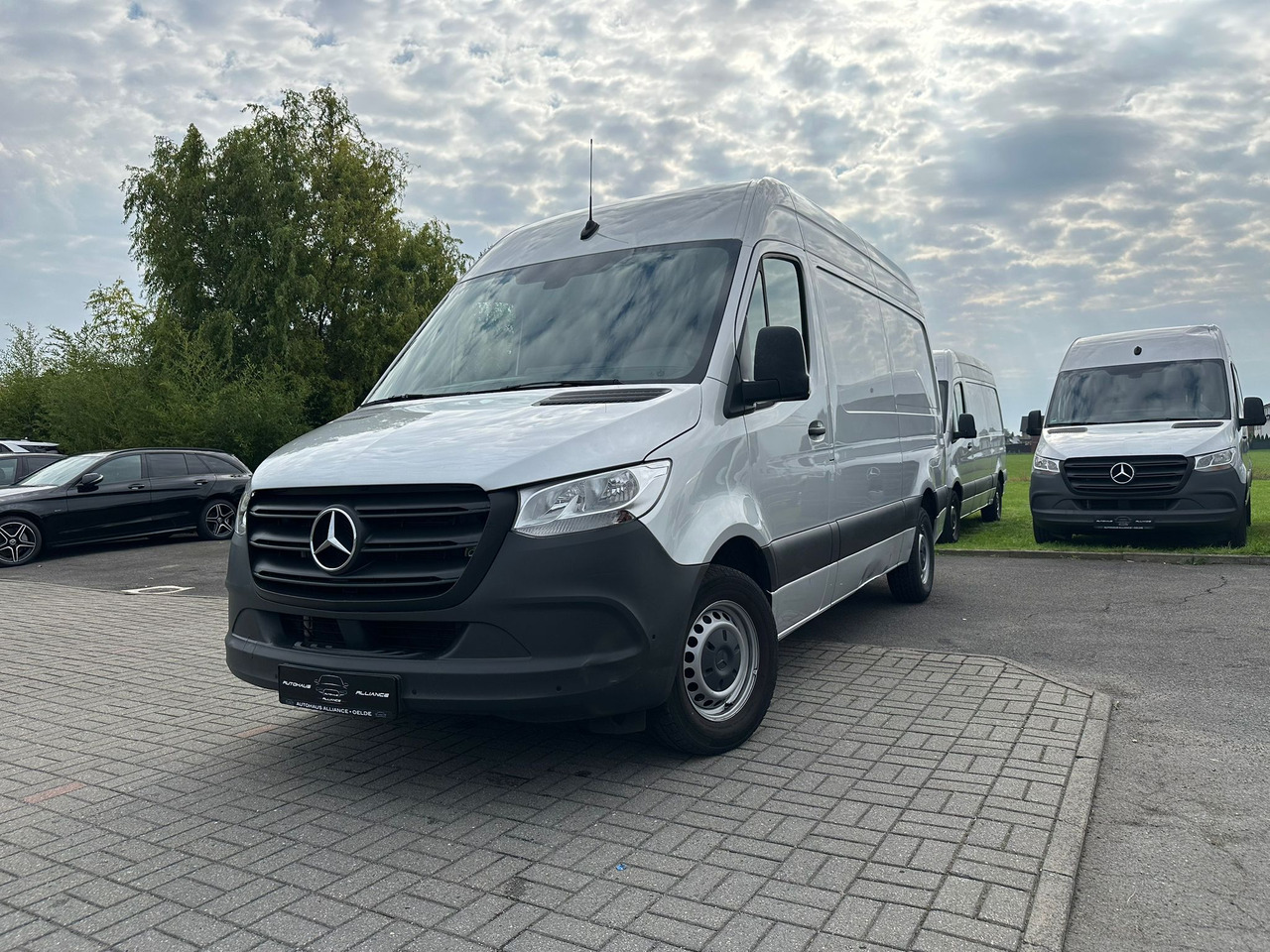 MERCEDES-BENZ Sprinter - Furgon: slika 1 MERCEDES-BENZ Sprinter - Furgon: slika 1