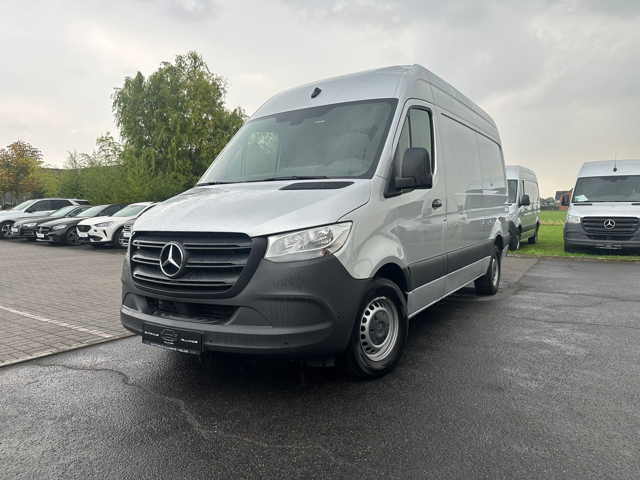 MERCEDES-BENZ Sprinter - Furgon: slika 1 MERCEDES-BENZ Sprinter - Furgon: slika 1