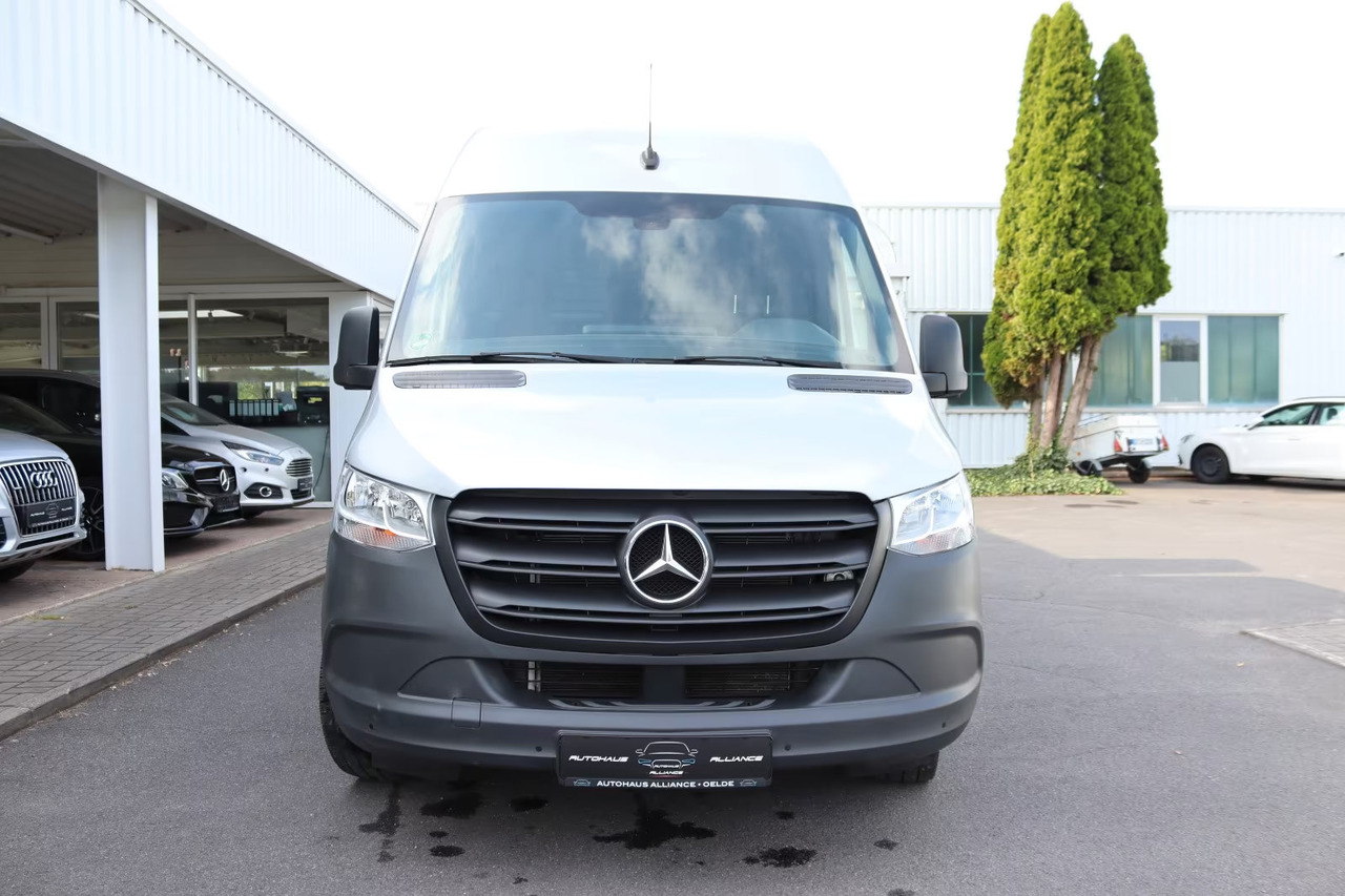 Mercedes Benz Sprinter - Furgon: slika 2 Mercedes Benz Sprinter - Furgon: slika 2