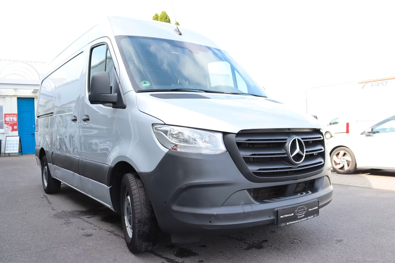 Mercedes Benz Sprinter - Furgon: slika 3 Mercedes Benz Sprinter - Furgon: slika 3