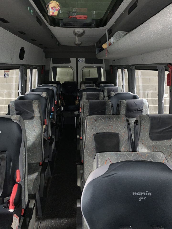CRAFTER car 23 places - Minibus, Putnički kombi: slika 4 CRAFTER car 23 places - Minibus, Putnički kombi: slika 4
