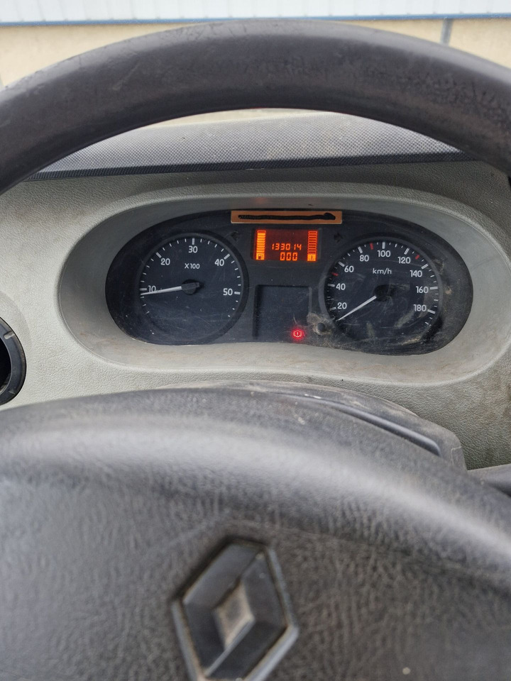 Renault Mascott  3.5T- (Disponible à compter du 24/11/2025) 3 places avec benne basculante hydraulique. BEG. Vendu sans CT. Véhicule roulant. Entretien régulier. Arrêté début 2025 pour souci passage d - Dostavno vozilo kiper: slika 2 Renault Mascott  3.5T- (Disponible à compter du 24/11/2025) 3 places avec benne basculante hydraulique. BEG. Vendu sans CT. Véhicule roulant. Entretien régulier. Arrêté début 2025 pour souci passage d - Dostavno vozilo kiper: slika 2