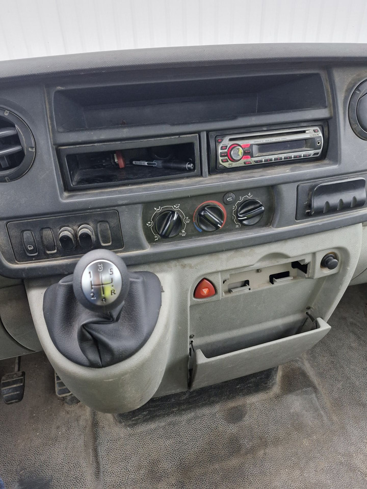 Renault Mascott  3.5T- (Disponible à compter du 24/11/2025) 3 places avec benne basculante hydraulique. BEG. Vendu sans CT. Véhicule roulant. Entretien régulier. Arrêté début 2025 pour souci passage d - Dostavno vozilo kiper: slika 5 Renault Mascott  3.5T- (Disponible à compter du 24/11/2025) 3 places avec benne basculante hydraulique. BEG. Vendu sans CT. Véhicule roulant. Entretien régulier. Arrêté début 2025 pour souci passage d - Dostavno vozilo kiper: slika 5