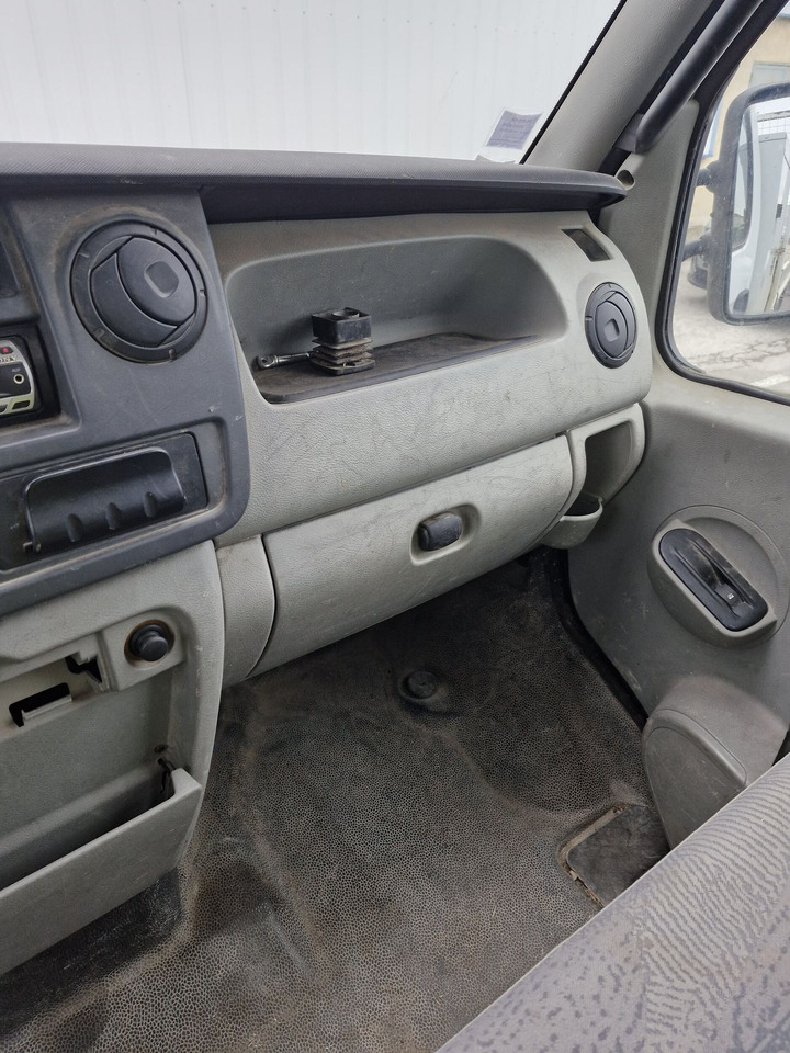 Renault Mascott  3.5T- (Disponible à compter du 24/11/2025) 3 places avec benne basculante hydraulique. BEG. Vendu sans CT. Véhicule roulant. Entretien régulier. Arrêté début 2025 pour souci passage d - Dostavno vozilo kiper: slika 4 Renault Mascott  3.5T- (Disponible à compter du 24/11/2025) 3 places avec benne basculante hydraulique. BEG. Vendu sans CT. Véhicule roulant. Entretien régulier. Arrêté début 2025 pour souci passage d - Dostavno vozilo kiper: slika 4