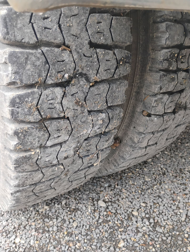 Renault Midlum 909AAD51- Disponible à compter du 19 /11/2025. Camion benne 13T-Moteur remplacé en 2021 ( environ 120 000km). Usure importante de la benne, oxydation de fer globale apparente - Norme Eu - Istovarivač: slika 3 Renault Midlum 909AAD51- Disponible à compter du 19 /11/2025. Camion benne 13T-Moteur remplacé en 2021 ( environ 120 000km). Usure importante de la benne, oxydation de fer globale apparente - Norme Eu - Istovarivač: slika 3