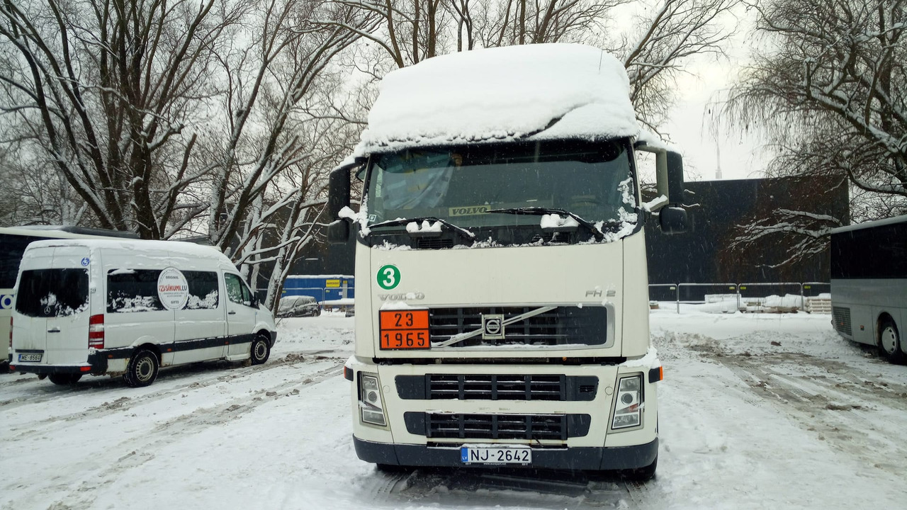 LDS NG-50 sold together with a Volvo truck  - Poluprikolica cisterna: slika 3 LDS NG-50 sold together with a Volvo truck  - Poluprikolica cisterna: slika 3