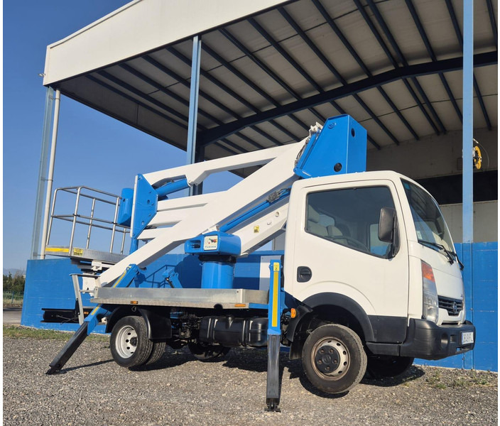 Usado SOCAGE DA320 sobre NISSAN CABSTAR 35.12 - Vazdušna platforma: slika 2 Usado SOCAGE DA320 sobre NISSAN CABSTAR 35.12 - Vazdušna platforma: slika 2