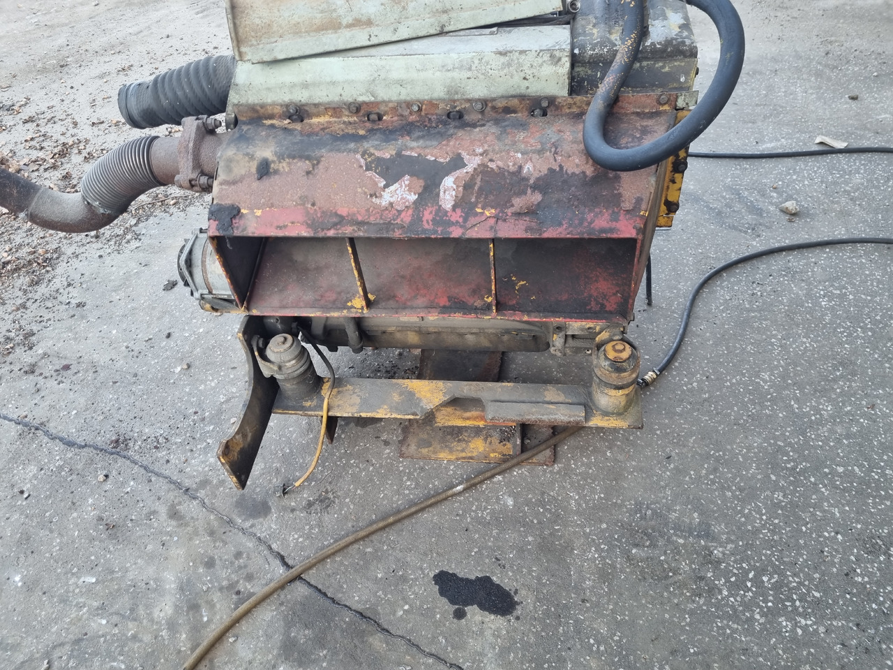 DEUTZ F4L912 - Motor za Građevinska mašina: slika 3 DEUTZ F4L912 - Motor za Građevinska mašina: slika 3