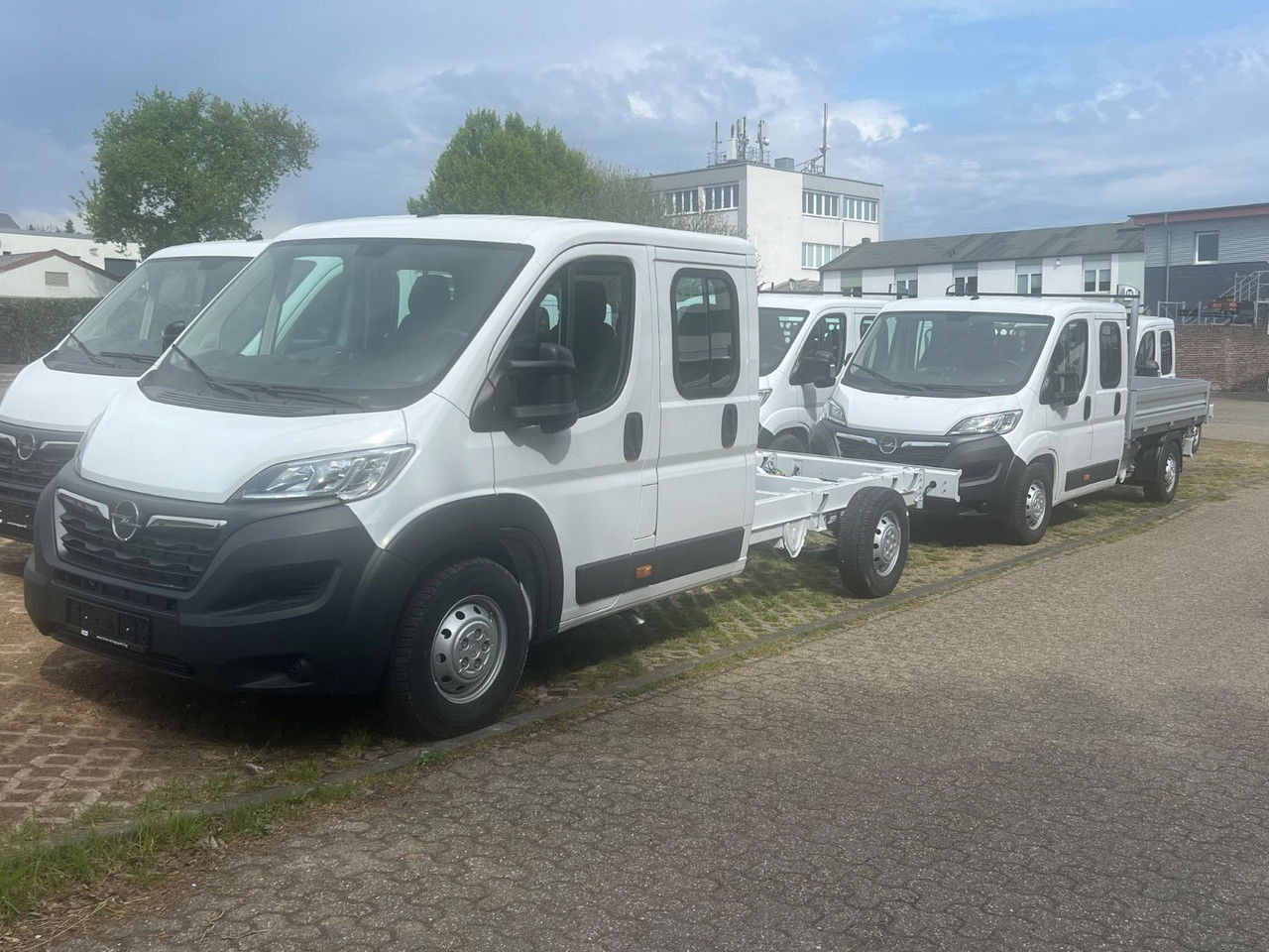 Opel Movano DoKa Kipper-Pritsche- L3H2 3,5t Edition - Dostavno vozilo kiper: slika 3 Opel Movano DoKa Kipper-Pritsche- L3H2 3,5t Edition - Dostavno vozilo kiper: slika 3