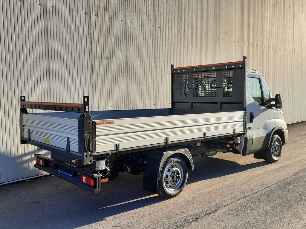 Iveco Daily 35S14 3 Seiten Kipper Mod 2025 Iveco Daily 35S14 3 Seiten Kipper Mod 2025 - Dostavno vozilo kiper: slika 3 Iveco Daily 35S14 3 Seiten Kipper Mod 2025 Iveco Daily 35S14 3 Seiten Kipper Mod 2025 - Dostavno vozilo kiper: slika 3