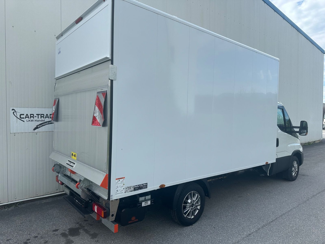 Iveco Daily 35S14 8g HiMatic LBW Mod 2025 - Dostavno vozilo sa zatvorenim sandukom: slika 4 Iveco Daily 35S14 8g HiMatic LBW Mod 2025 - Dostavno vozilo sa zatvorenim sandukom: slika 4