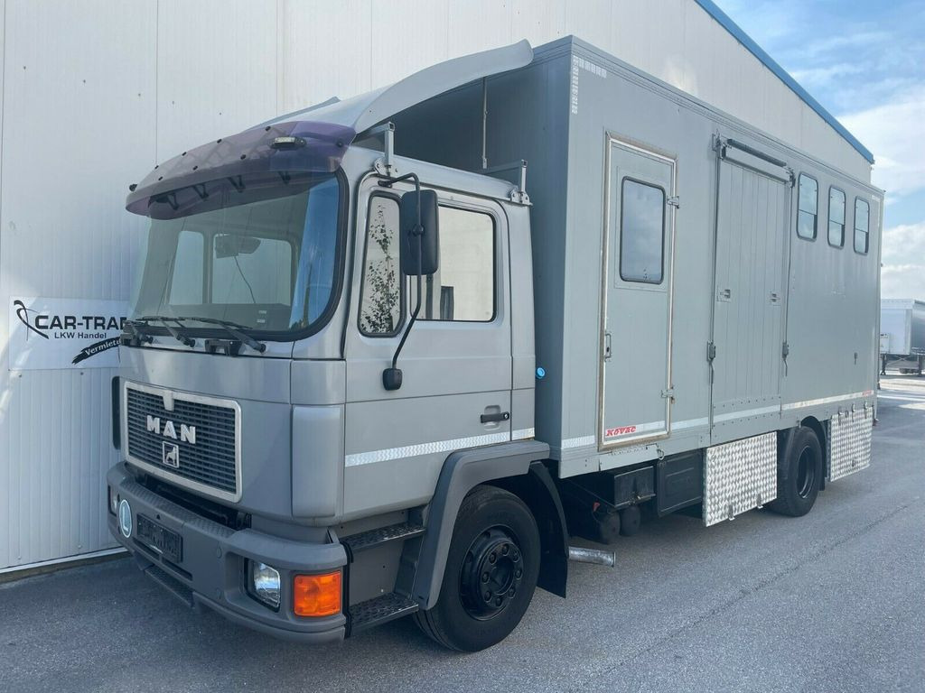 MAN 12.192 Pferdetransporter - Kamion za prevoz konja: slika 1 MAN 12.192 Pferdetransporter - Kamion za prevoz konja: slika 1
