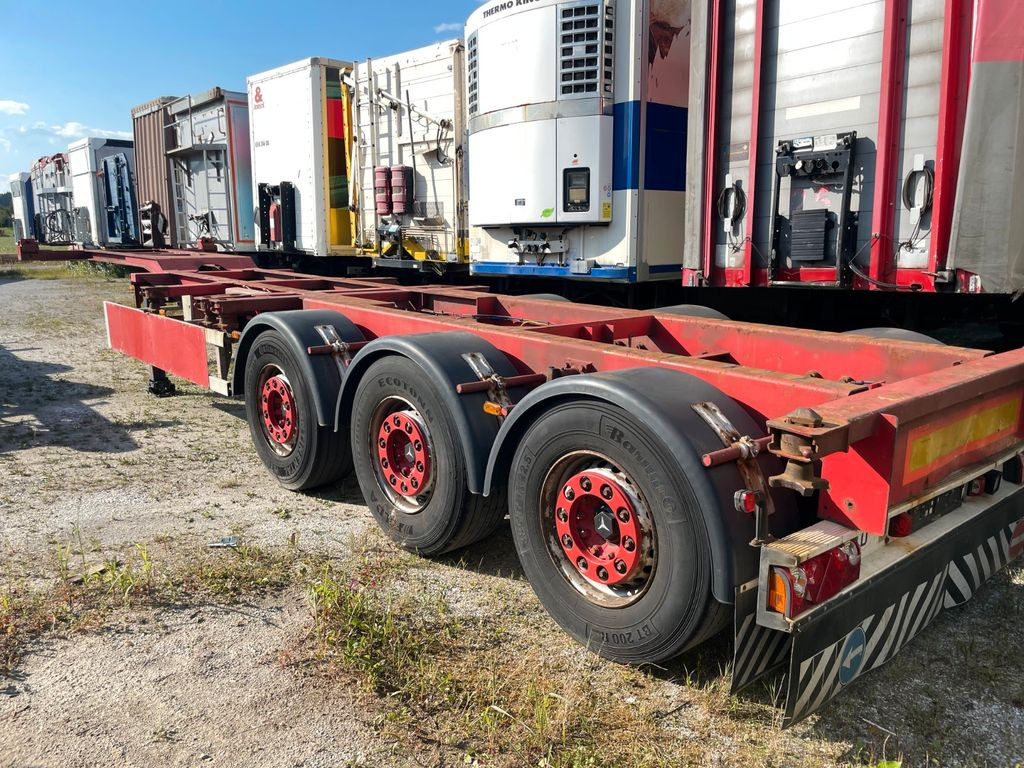 Renders 3 Achs Teleskop Liftachse Renders 3 Achs Teleskop Liftachse - Poluprikolica za prevoz kontejnera/ Poluprikolica sa promenjivim sandukom: slika 1 Renders 3 Achs Teleskop Liftachse Renders 3 Achs Teleskop Liftachse - Poluprikolica za prevoz kontejnera/ Poluprikolica sa promenjivim sandukom: slika 1