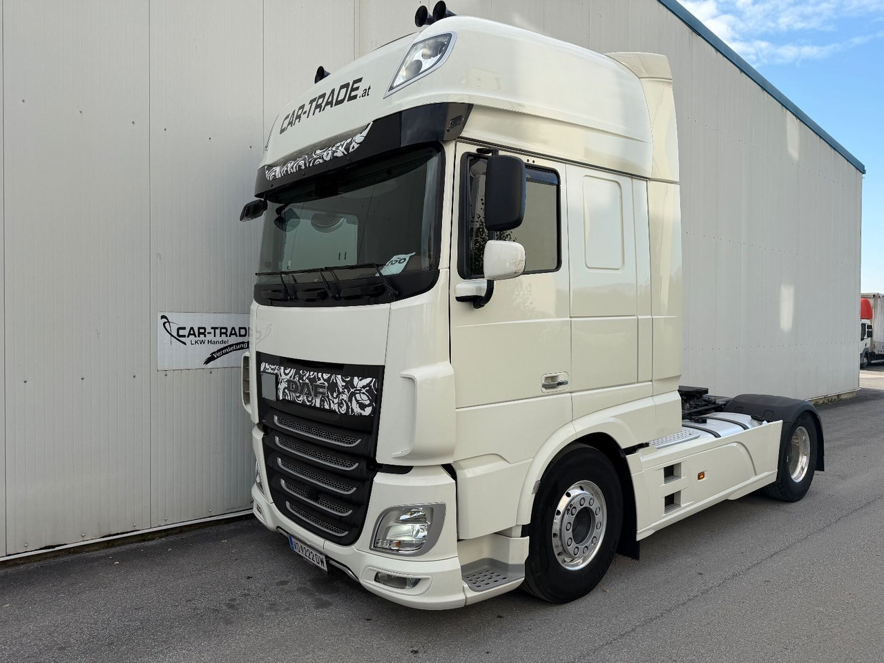 DAF XF 530 Vollausstattung Vollluft 2l-Hydraulik - Tegljač: slika 1 DAF XF 530 Vollausstattung Vollluft 2l-Hydraulik - Tegljač: slika 1