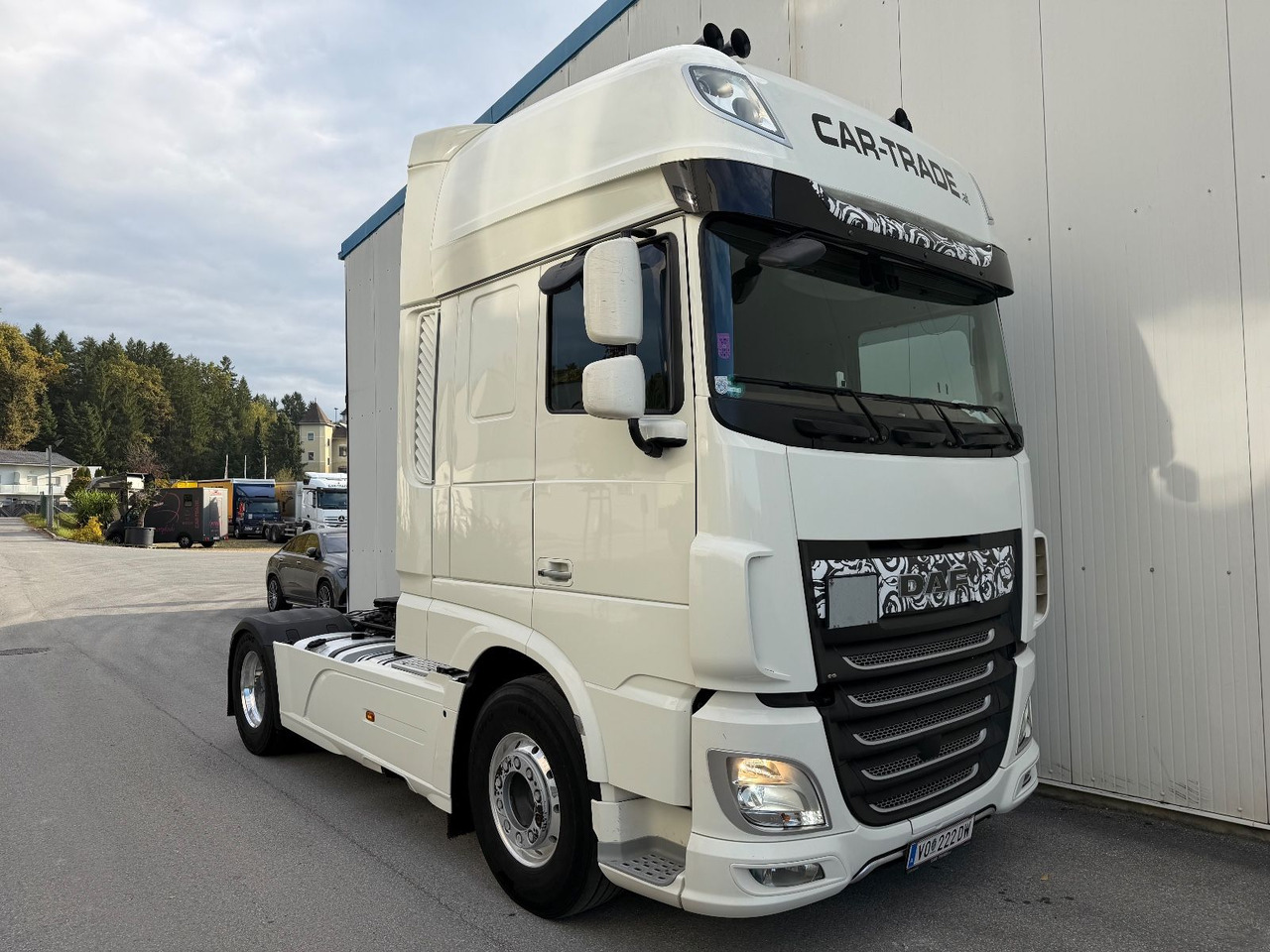 DAF XF 530 Vollausstattung Vollluft 2l-Hydraulik - Tegljač: slika 2 DAF XF 530 Vollausstattung Vollluft 2l-Hydraulik - Tegljač: slika 2