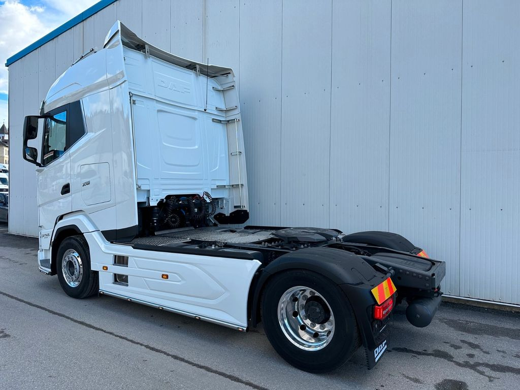 DAF XG 530 Retarder Standklima 3 Jahre Garantie DAF XG 530 Retarder Standklima 3 Jahre Garantie - Tegljač: slika 3 DAF XG 530 Retarder Standklima 3 Jahre Garantie DAF XG 530 Retarder Standklima 3 Jahre Garantie - Tegljač: slika 3