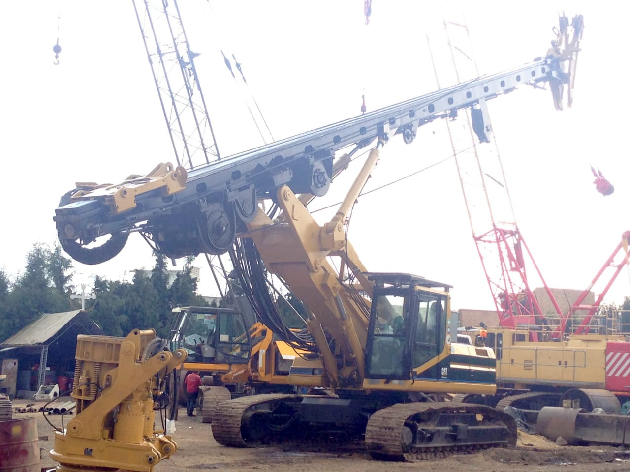 Bauer BG 18H - Veliki kamon za bušenje: slika 2 Bauer BG 18H - Veliki kamon za bušenje: slika 2