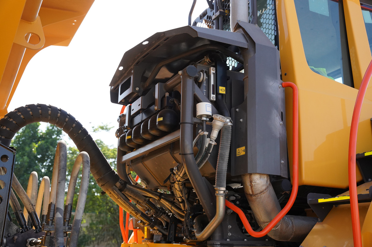 Zglobni kiper Volvo A40G: slika 23